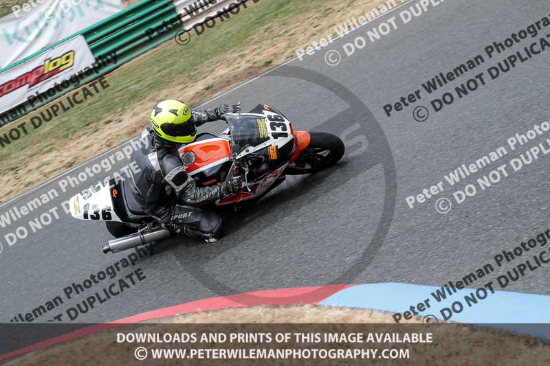 enduro digital images;event digital images;eventdigitalimages;mallory park;mallory park photographs;mallory park trackday;mallory park trackday photographs;no limits trackdays;peter wileman photography;racing digital images;trackday digital images;trackday photos