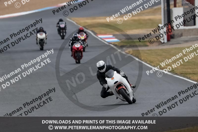 enduro digital images;event digital images;eventdigitalimages;mallory park;mallory park photographs;mallory park trackday;mallory park trackday photographs;no limits trackdays;peter wileman photography;racing digital images;trackday digital images;trackday photos