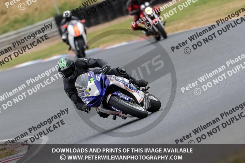 enduro digital images;event digital images;eventdigitalimages;mallory park;mallory park photographs;mallory park trackday;mallory park trackday photographs;no limits trackdays;peter wileman photography;racing digital images;trackday digital images;trackday photos