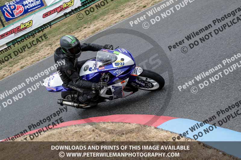 enduro digital images;event digital images;eventdigitalimages;mallory park;mallory park photographs;mallory park trackday;mallory park trackday photographs;no limits trackdays;peter wileman photography;racing digital images;trackday digital images;trackday photos