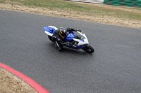enduro-digital-images;event-digital-images;eventdigitalimages;mallory-park;mallory-park-photographs;mallory-park-trackday;mallory-park-trackday-photographs;no-limits-trackdays;peter-wileman-photography;racing-digital-images;trackday-digital-images;trackday-photos
