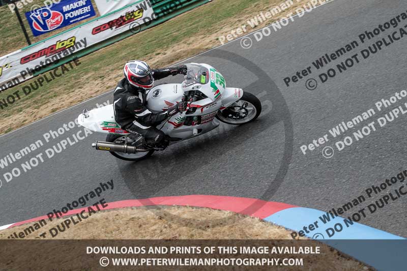 enduro digital images;event digital images;eventdigitalimages;mallory park;mallory park photographs;mallory park trackday;mallory park trackday photographs;no limits trackdays;peter wileman photography;racing digital images;trackday digital images;trackday photos