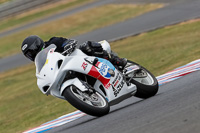 enduro-digital-images;event-digital-images;eventdigitalimages;mallory-park;mallory-park-photographs;mallory-park-trackday;mallory-park-trackday-photographs;no-limits-trackdays;peter-wileman-photography;racing-digital-images;trackday-digital-images;trackday-photos