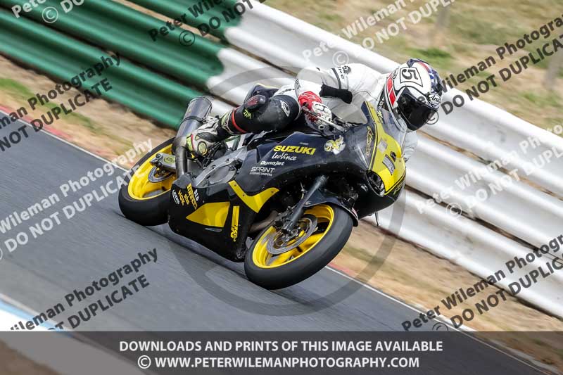 enduro digital images;event digital images;eventdigitalimages;mallory park;mallory park photographs;mallory park trackday;mallory park trackday photographs;no limits trackdays;peter wileman photography;racing digital images;trackday digital images;trackday photos