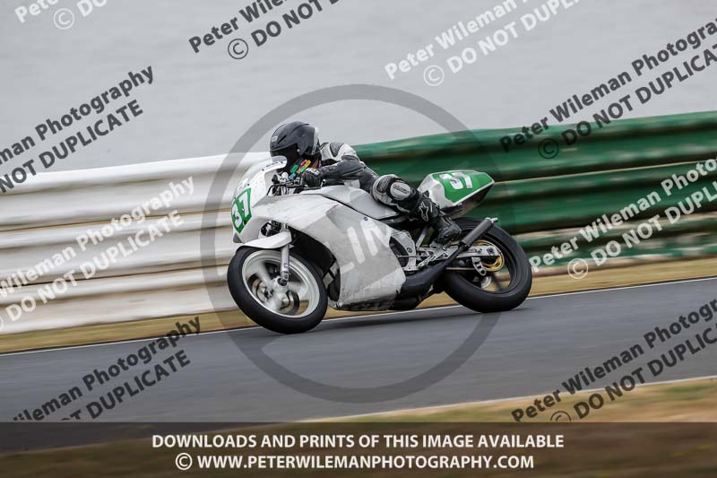 enduro digital images;event digital images;eventdigitalimages;mallory park;mallory park photographs;mallory park trackday;mallory park trackday photographs;no limits trackdays;peter wileman photography;racing digital images;trackday digital images;trackday photos