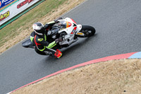 enduro-digital-images;event-digital-images;eventdigitalimages;mallory-park;mallory-park-photographs;mallory-park-trackday;mallory-park-trackday-photographs;no-limits-trackdays;peter-wileman-photography;racing-digital-images;trackday-digital-images;trackday-photos