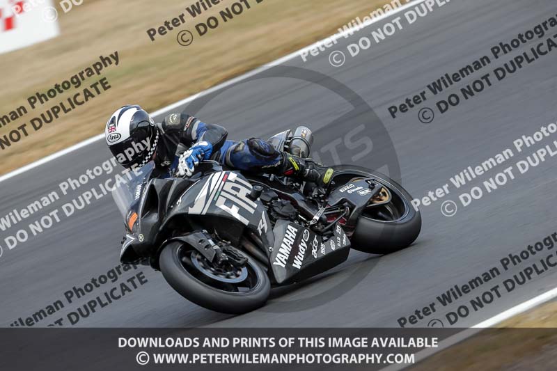 donington no limits trackday;donington park photographs;donington trackday photographs;no limits trackdays;peter wileman photography;trackday digital images;trackday photos