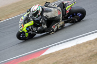donington-no-limits-trackday;donington-park-photographs;donington-trackday-photographs;no-limits-trackdays;peter-wileman-photography;trackday-digital-images;trackday-photos