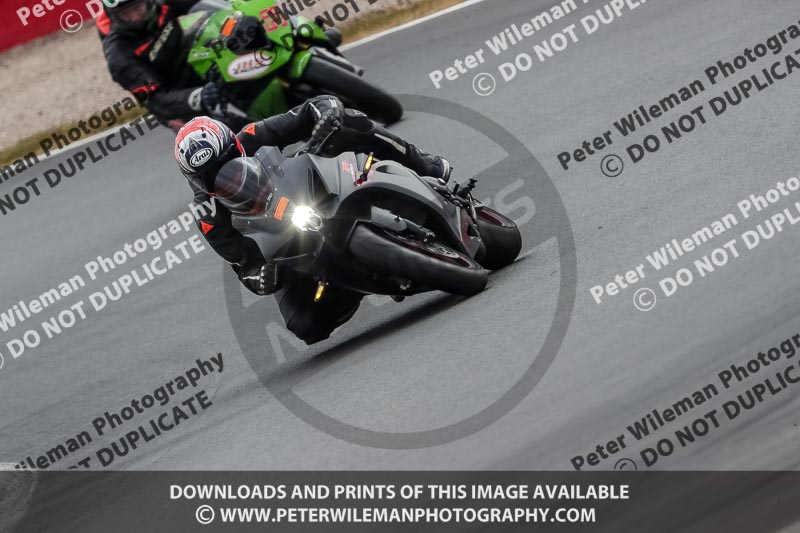 donington no limits trackday;donington park photographs;donington trackday photographs;no limits trackdays;peter wileman photography;trackday digital images;trackday photos