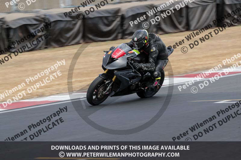 donington no limits trackday;donington park photographs;donington trackday photographs;no limits trackdays;peter wileman photography;trackday digital images;trackday photos