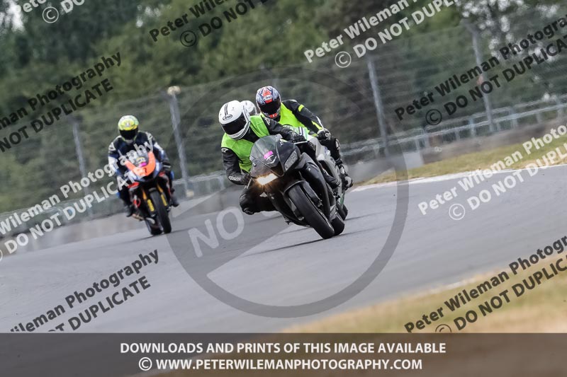 donington no limits trackday;donington park photographs;donington trackday photographs;no limits trackdays;peter wileman photography;trackday digital images;trackday photos