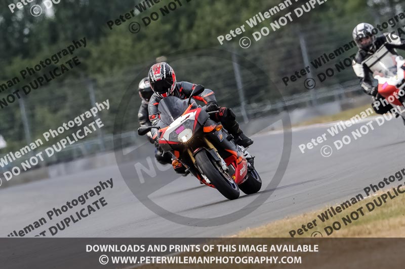 donington no limits trackday;donington park photographs;donington trackday photographs;no limits trackdays;peter wileman photography;trackday digital images;trackday photos