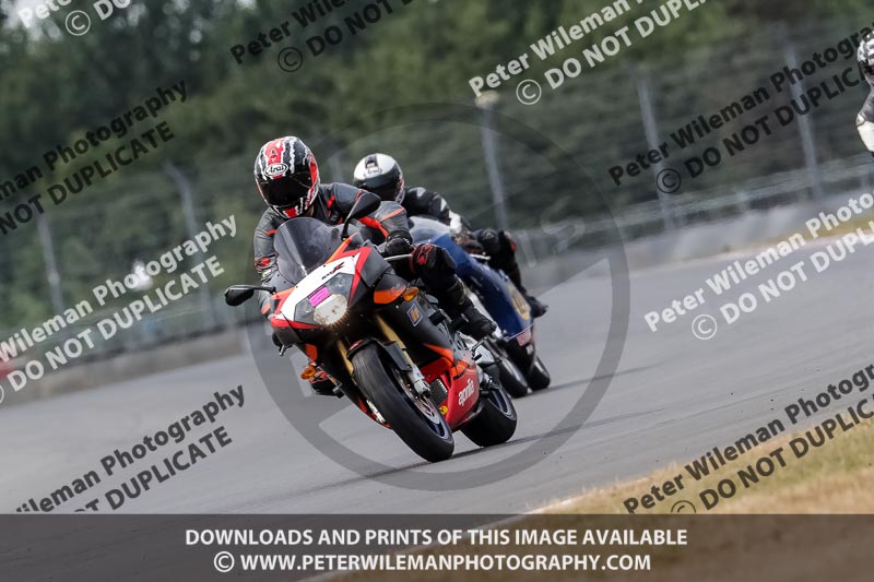 donington no limits trackday;donington park photographs;donington trackday photographs;no limits trackdays;peter wileman photography;trackday digital images;trackday photos