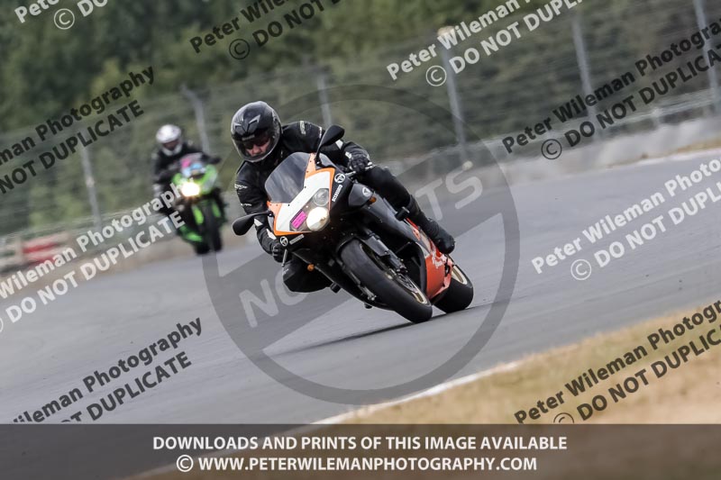 donington no limits trackday;donington park photographs;donington trackday photographs;no limits trackdays;peter wileman photography;trackday digital images;trackday photos