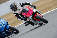 donington-no-limits-trackday;donington-park-photographs;donington-trackday-photographs;no-limits-trackdays;peter-wileman-photography;trackday-digital-images;trackday-photos