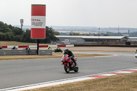 donington-no-limits-trackday;donington-park-photographs;donington-trackday-photographs;no-limits-trackdays;peter-wileman-photography;trackday-digital-images;trackday-photos
