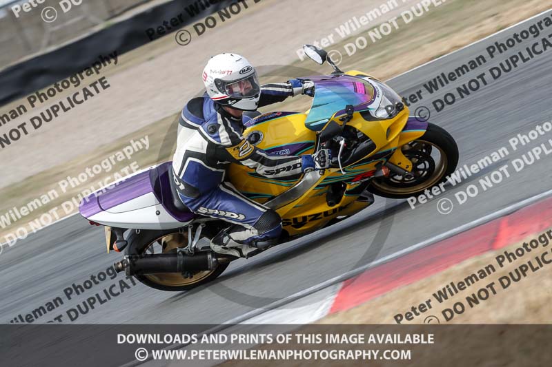 donington no limits trackday;donington park photographs;donington trackday photographs;no limits trackdays;peter wileman photography;trackday digital images;trackday photos