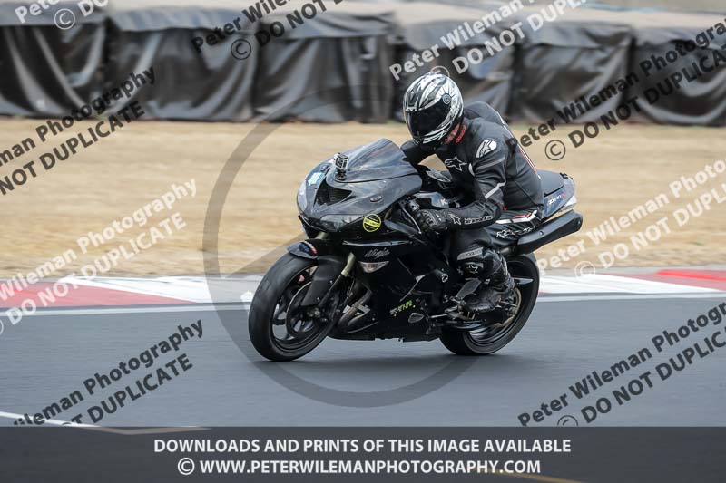 donington no limits trackday;donington park photographs;donington trackday photographs;no limits trackdays;peter wileman photography;trackday digital images;trackday photos