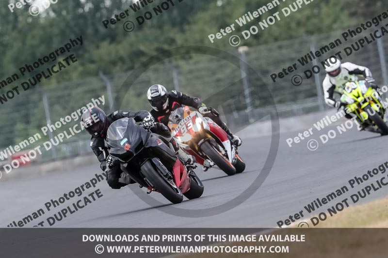 donington no limits trackday;donington park photographs;donington trackday photographs;no limits trackdays;peter wileman photography;trackday digital images;trackday photos