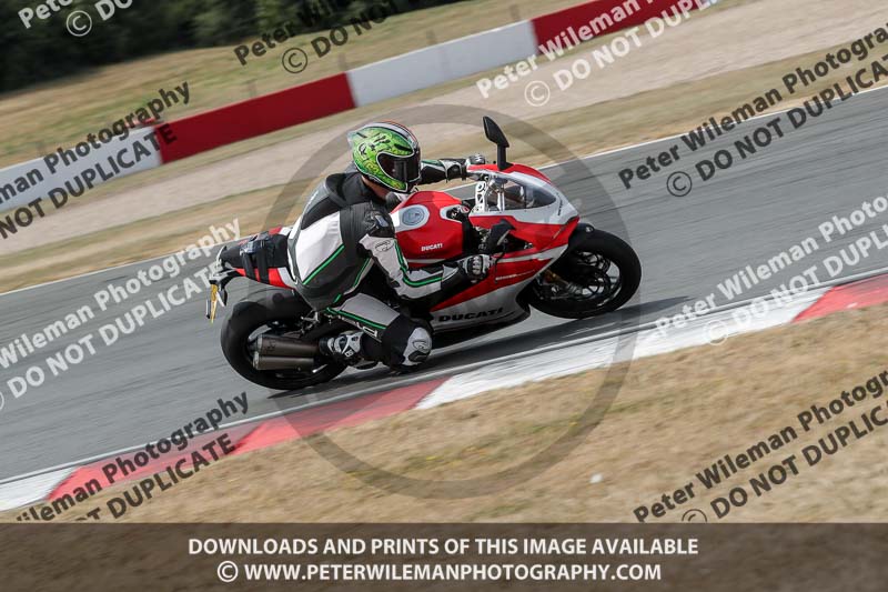 donington no limits trackday;donington park photographs;donington trackday photographs;no limits trackdays;peter wileman photography;trackday digital images;trackday photos