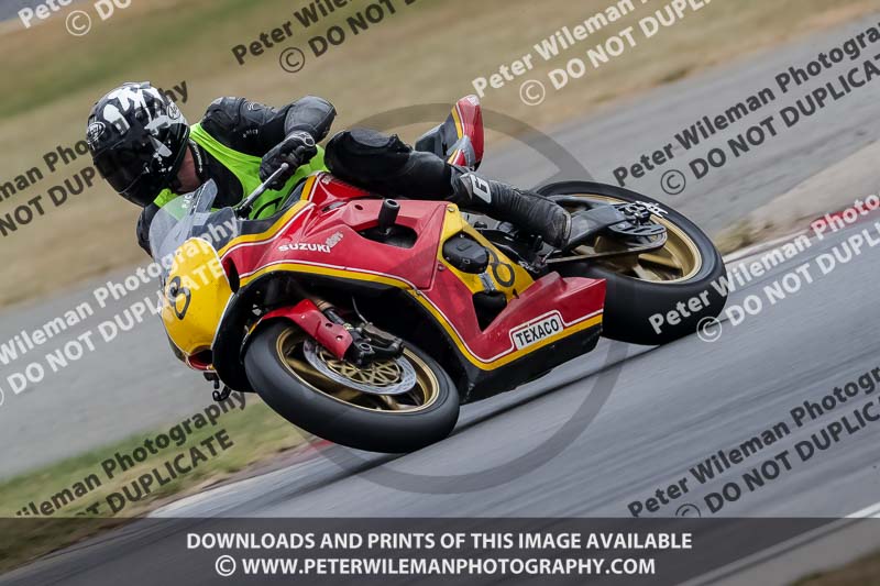 donington no limits trackday;donington park photographs;donington trackday photographs;no limits trackdays;peter wileman photography;trackday digital images;trackday photos