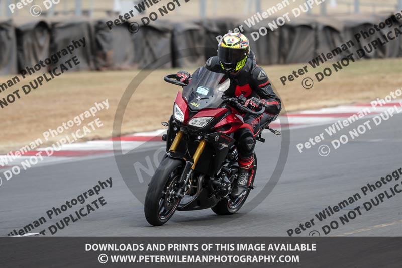 donington no limits trackday;donington park photographs;donington trackday photographs;no limits trackdays;peter wileman photography;trackday digital images;trackday photos