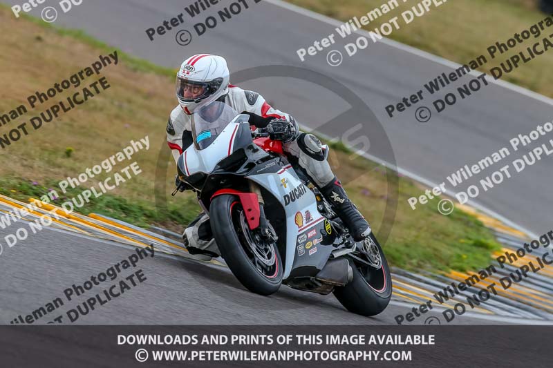 Angelsey;PJ Motorsport