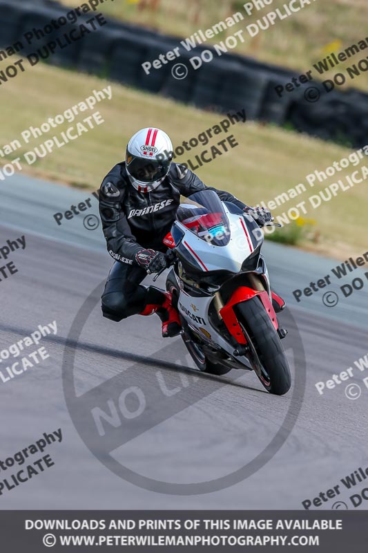 Angelsey;PJ Motorsport