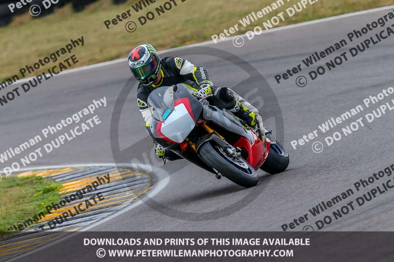 Angelsey;PJ Motorsport