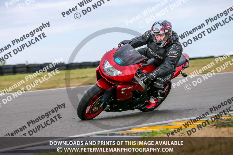 Angelsey;PJ Motorsport