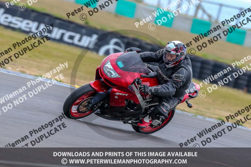 Angelsey;PJ Motorsport