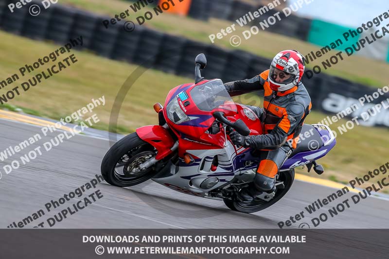 Angelsey;PJ Motorsport