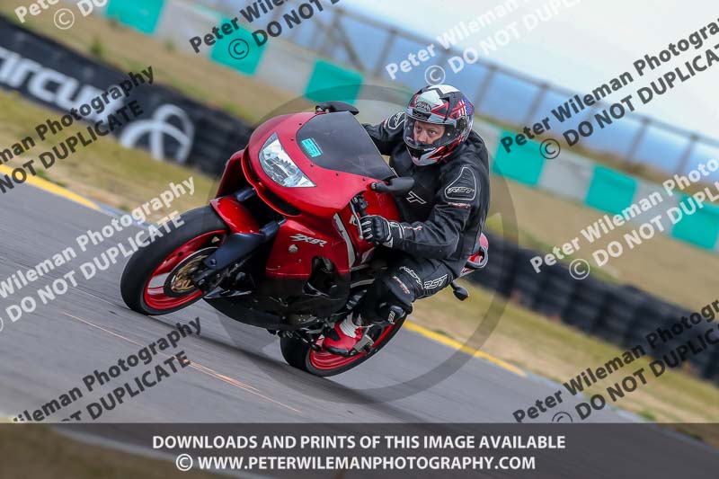 Angelsey;PJ Motorsport