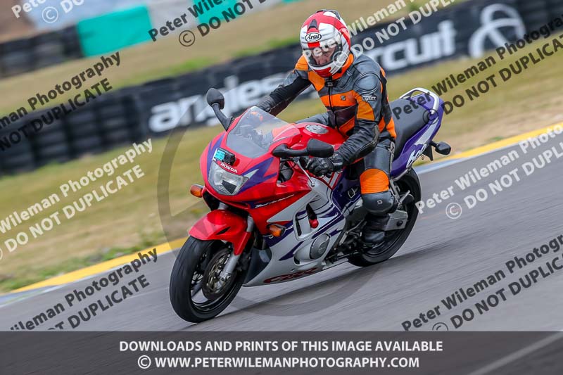 Angelsey;PJ Motorsport