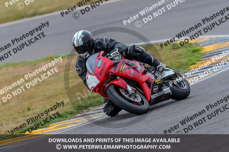 Angelsey;PJ Motorsport