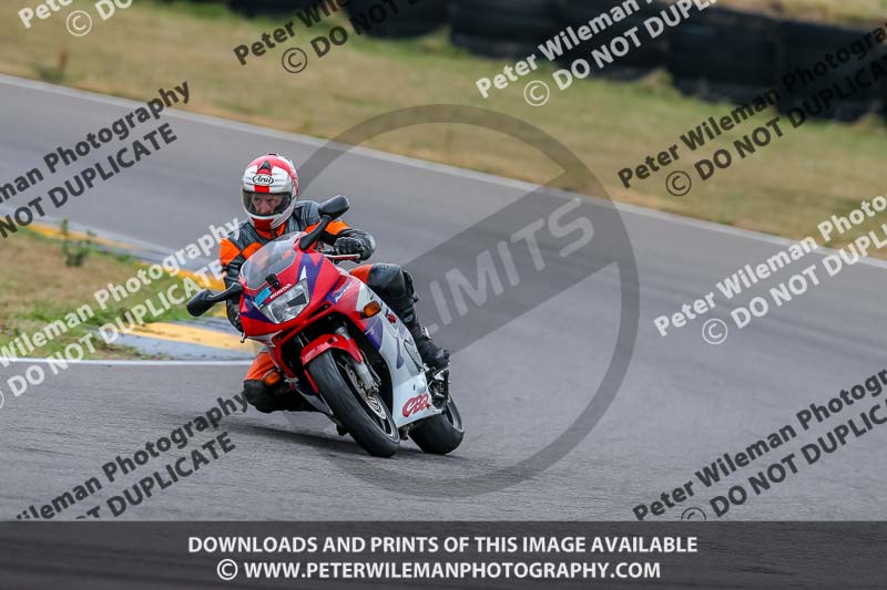 Angelsey;PJ Motorsport