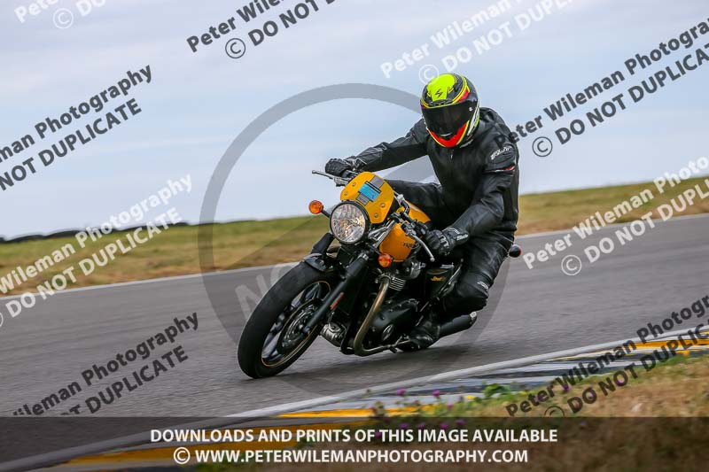 Angelsey;PJ Motorsport