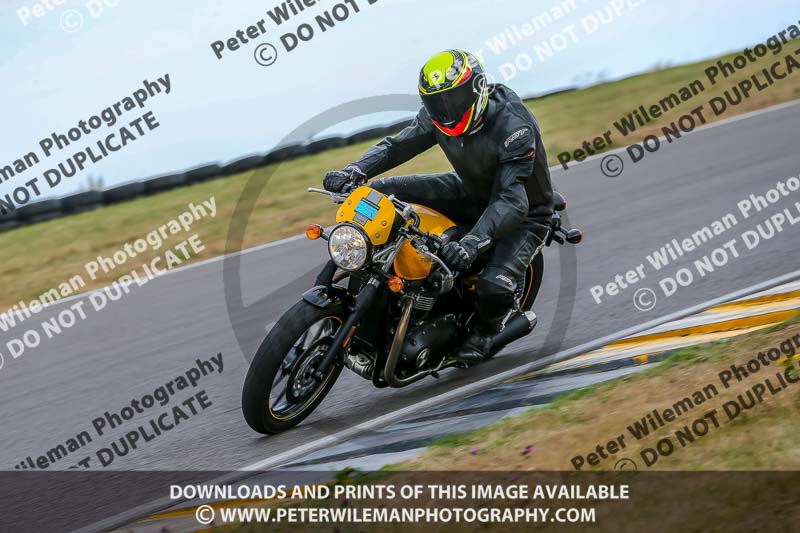 Angelsey;PJ Motorsport