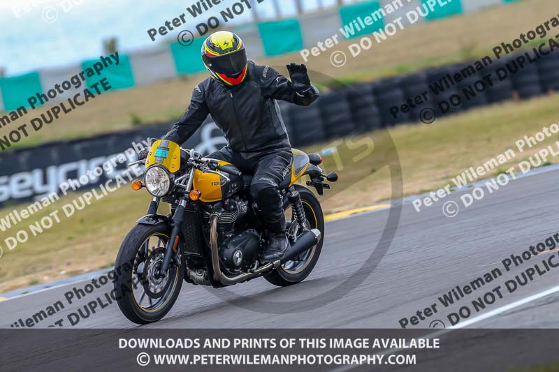 Angelsey;PJ Motorsport