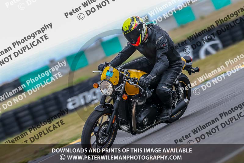 Angelsey;PJ Motorsport