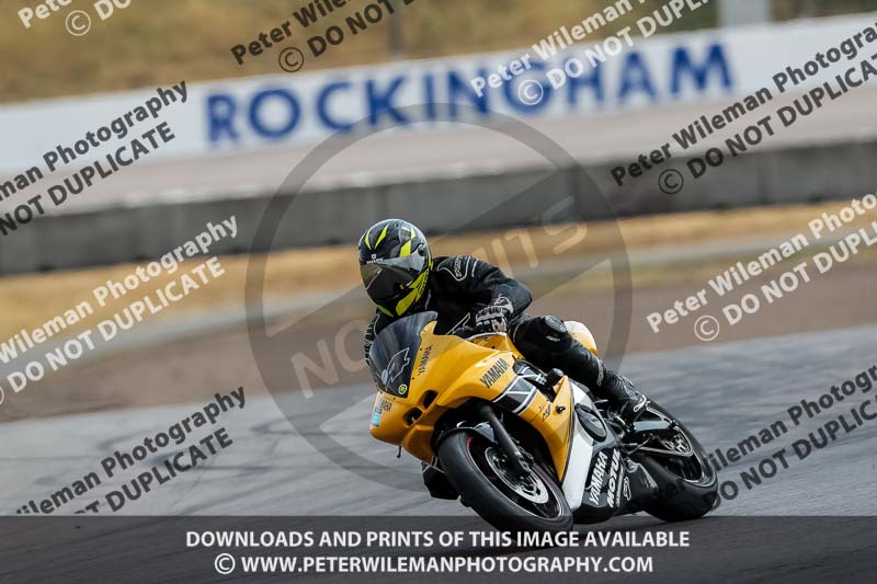 Rockingham no limits trackday;enduro digital images;event digital images;eventdigitalimages;no limits trackdays;peter wileman photography;racing digital images;rockingham raceway northamptonshire;rockingham trackday photographs;trackday digital images;trackday photos