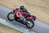 Rockingham-no-limits-trackday;enduro-digital-images;event-digital-images;eventdigitalimages;no-limits-trackdays;peter-wileman-photography;racing-digital-images;rockingham-raceway-northamptonshire;rockingham-trackday-photographs;trackday-digital-images;trackday-photos
