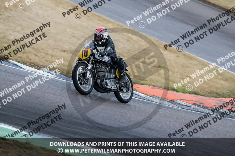 Rockingham no limits trackday;enduro digital images;event digital images;eventdigitalimages;no limits trackdays;peter wileman photography;racing digital images;rockingham raceway northamptonshire;rockingham trackday photographs;trackday digital images;trackday photos