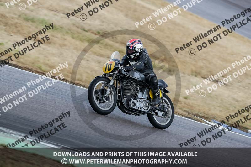 Rockingham no limits trackday;enduro digital images;event digital images;eventdigitalimages;no limits trackdays;peter wileman photography;racing digital images;rockingham raceway northamptonshire;rockingham trackday photographs;trackday digital images;trackday photos