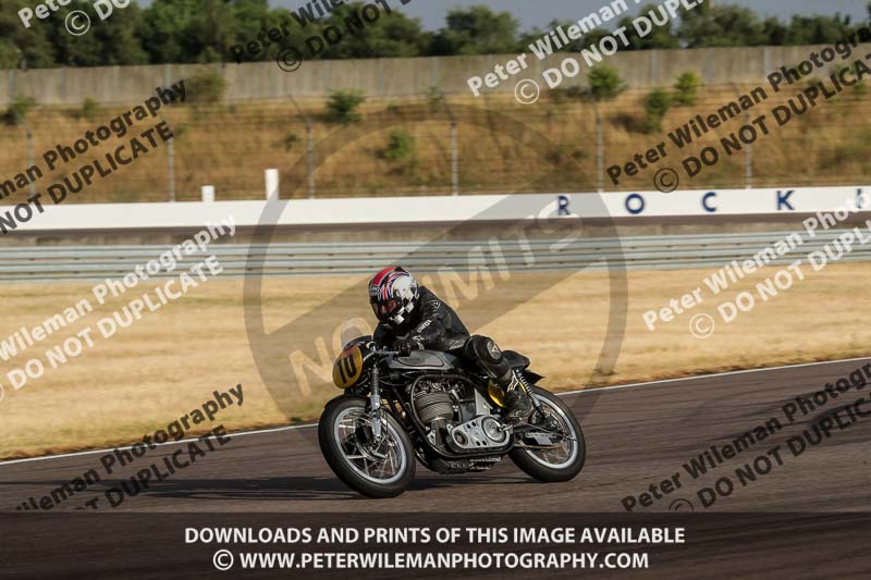 Rockingham no limits trackday;enduro digital images;event digital images;eventdigitalimages;no limits trackdays;peter wileman photography;racing digital images;rockingham raceway northamptonshire;rockingham trackday photographs;trackday digital images;trackday photos