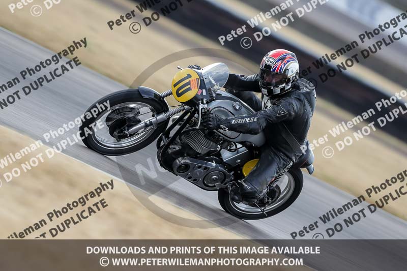 Rockingham no limits trackday;enduro digital images;event digital images;eventdigitalimages;no limits trackdays;peter wileman photography;racing digital images;rockingham raceway northamptonshire;rockingham trackday photographs;trackday digital images;trackday photos