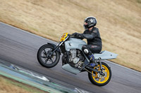 Rockingham-no-limits-trackday;enduro-digital-images;event-digital-images;eventdigitalimages;no-limits-trackdays;peter-wileman-photography;racing-digital-images;rockingham-raceway-northamptonshire;rockingham-trackday-photographs;trackday-digital-images;trackday-photos