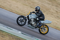 Rockingham-no-limits-trackday;enduro-digital-images;event-digital-images;eventdigitalimages;no-limits-trackdays;peter-wileman-photography;racing-digital-images;rockingham-raceway-northamptonshire;rockingham-trackday-photographs;trackday-digital-images;trackday-photos