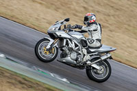 Rockingham-no-limits-trackday;enduro-digital-images;event-digital-images;eventdigitalimages;no-limits-trackdays;peter-wileman-photography;racing-digital-images;rockingham-raceway-northamptonshire;rockingham-trackday-photographs;trackday-digital-images;trackday-photos