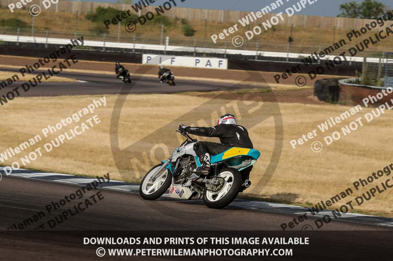 Rockingham no limits trackday;enduro digital images;event digital images;eventdigitalimages;no limits trackdays;peter wileman photography;racing digital images;rockingham raceway northamptonshire;rockingham trackday photographs;trackday digital images;trackday photos